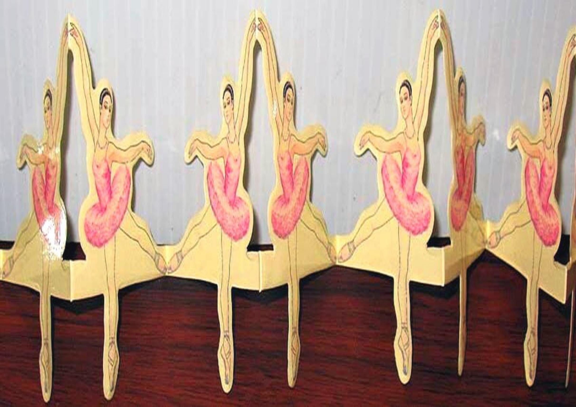 BALLERINA CHRISTMAS GARLAND 8 Feet Long! 40 Ballet Dancers! Decoration Mint Condition/Factory Sealed Shackman Co.